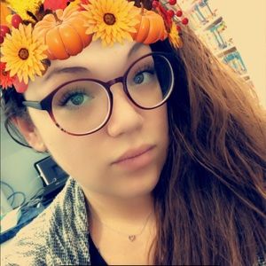 Meet your Posher, Linette